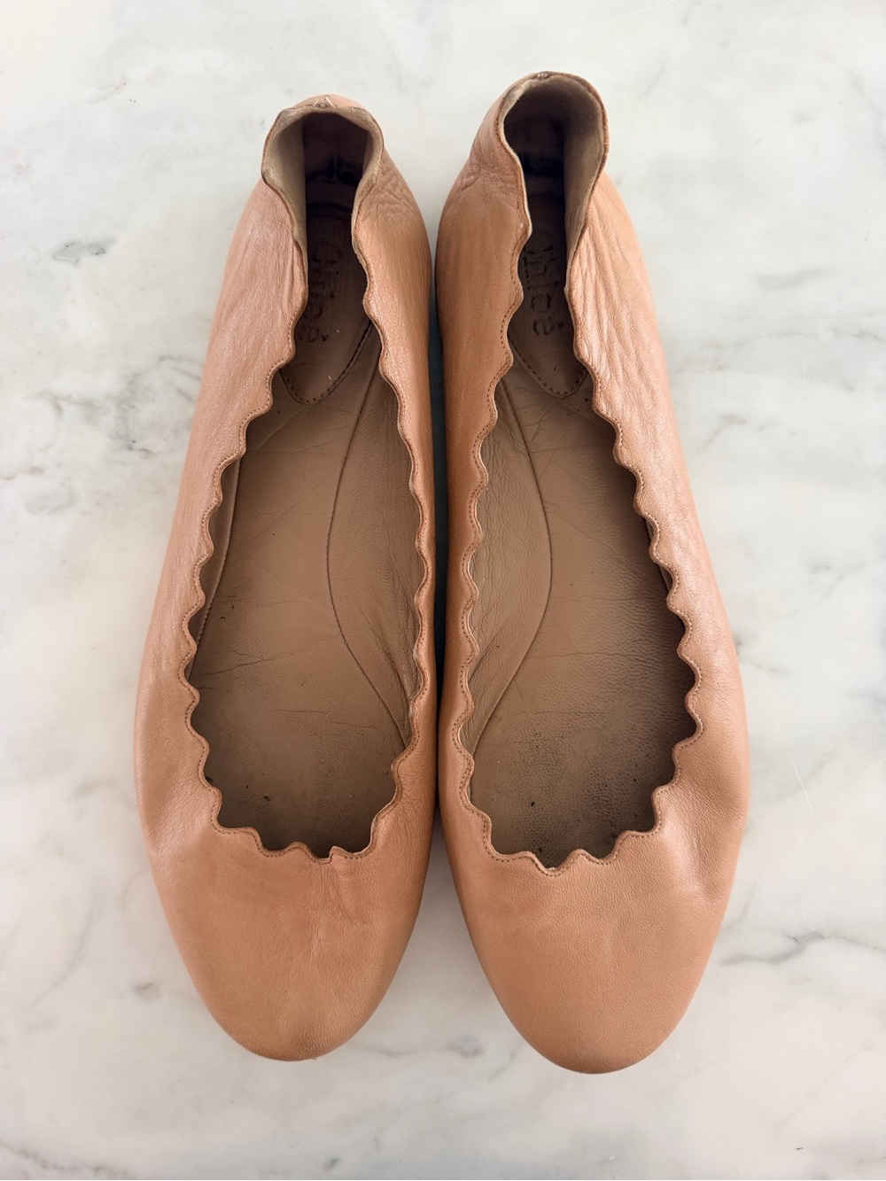 Chloe LAUREN Scallop Trim Nude Leather Ballet Flat
Women Shoe 39.5